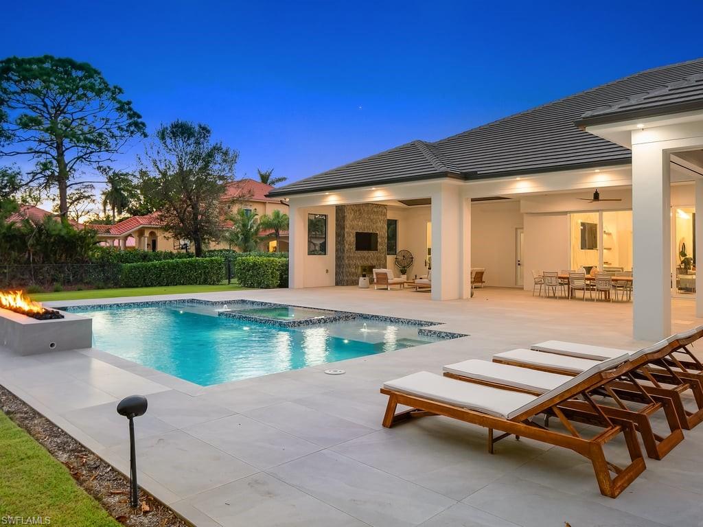 PINE RIDGE - Residential