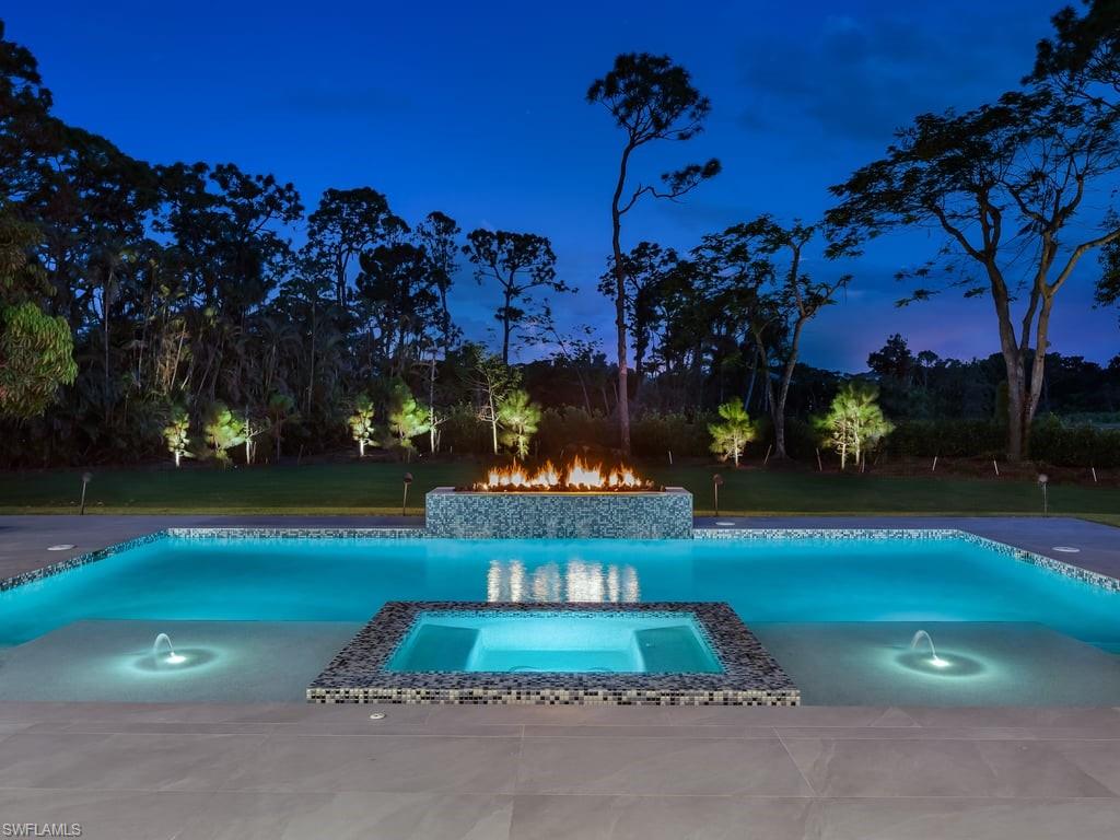 PINE RIDGE - Residential