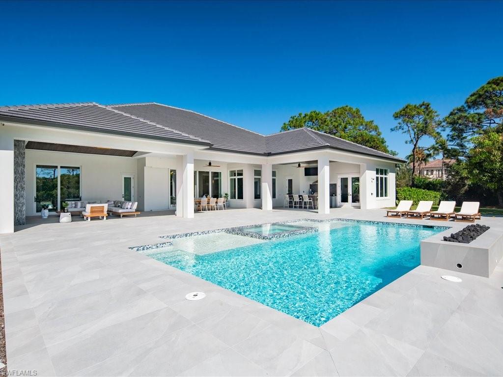 PINE RIDGE - Residential