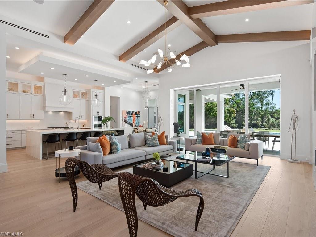 PINE RIDGE - Residential