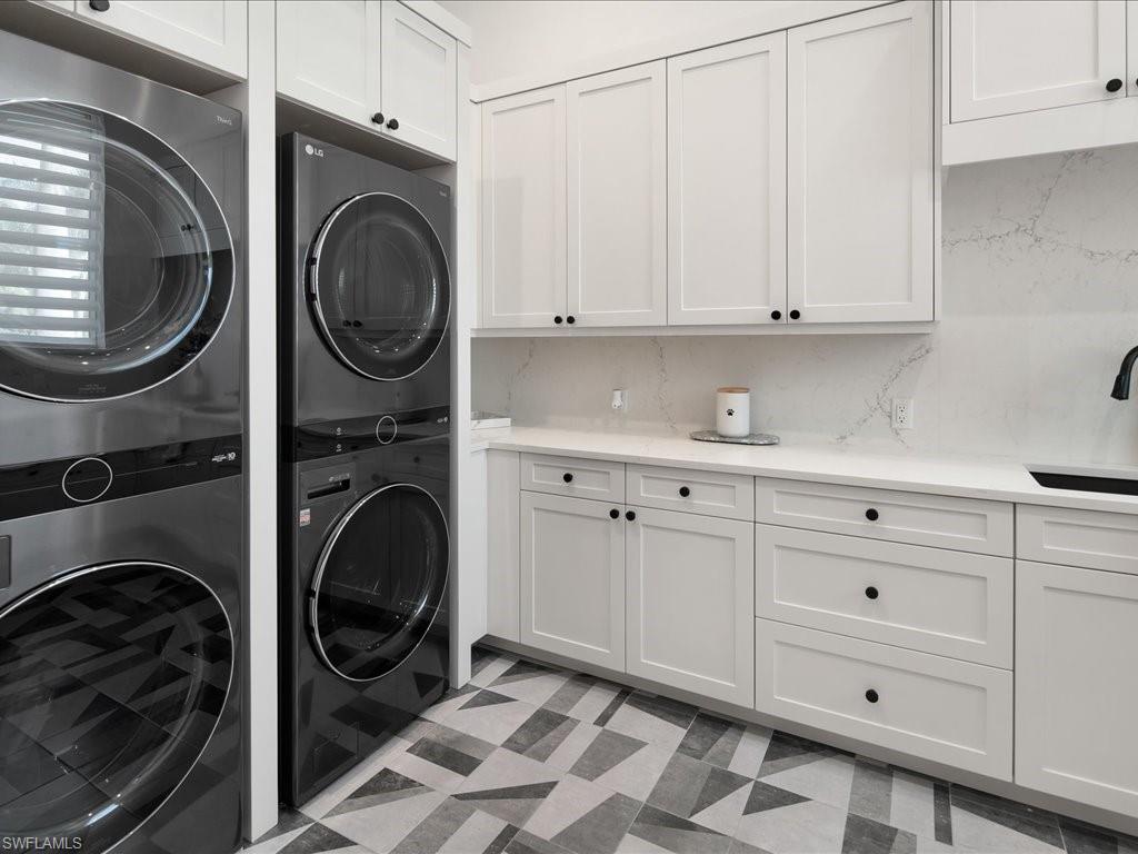 PINE RIDGE - Residential