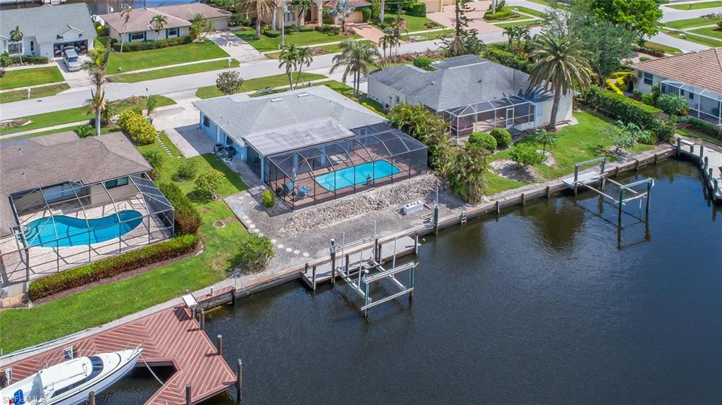 MARCO BEACH - Residential