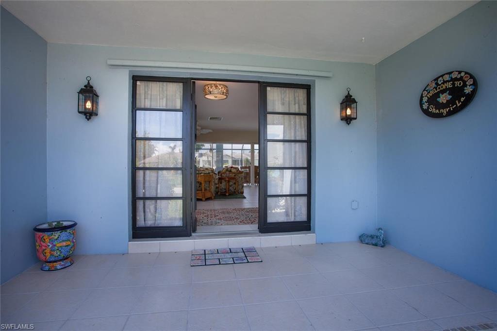 MARCO BEACH - Residential