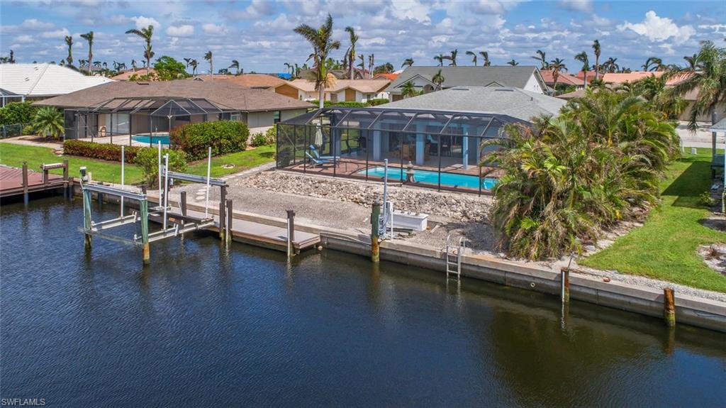 MARCO BEACH - Residential