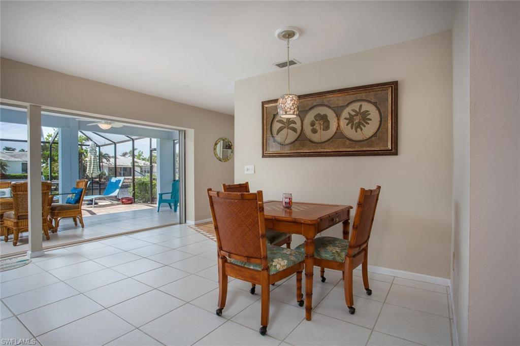 MARCO BEACH - Residential