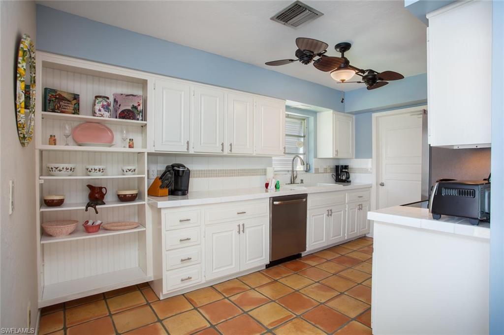 MARCO BEACH - Residential