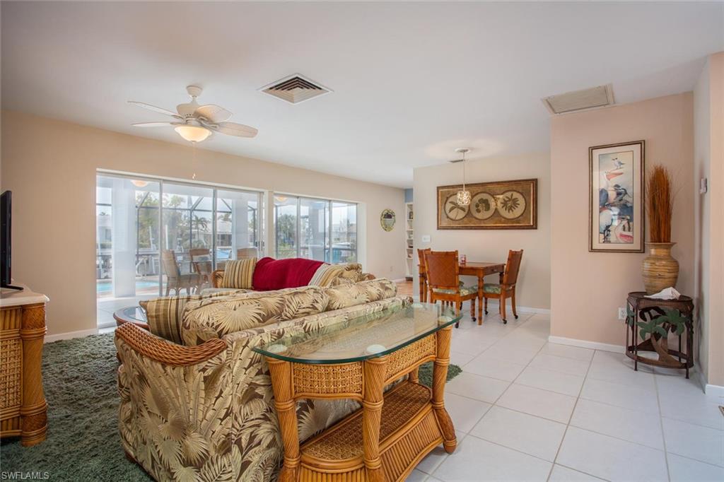 MARCO BEACH - Residential