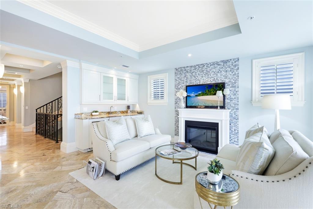 VISTA ROYALE - Residential