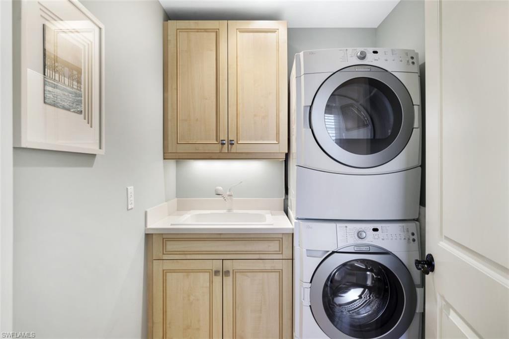 VISTA ROYALE - Residential