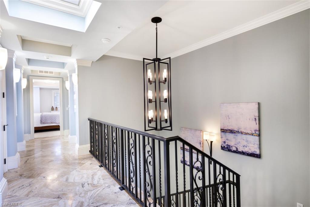 VISTA ROYALE - Residential