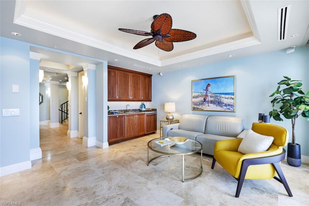 VISTA ROYALE - Residential