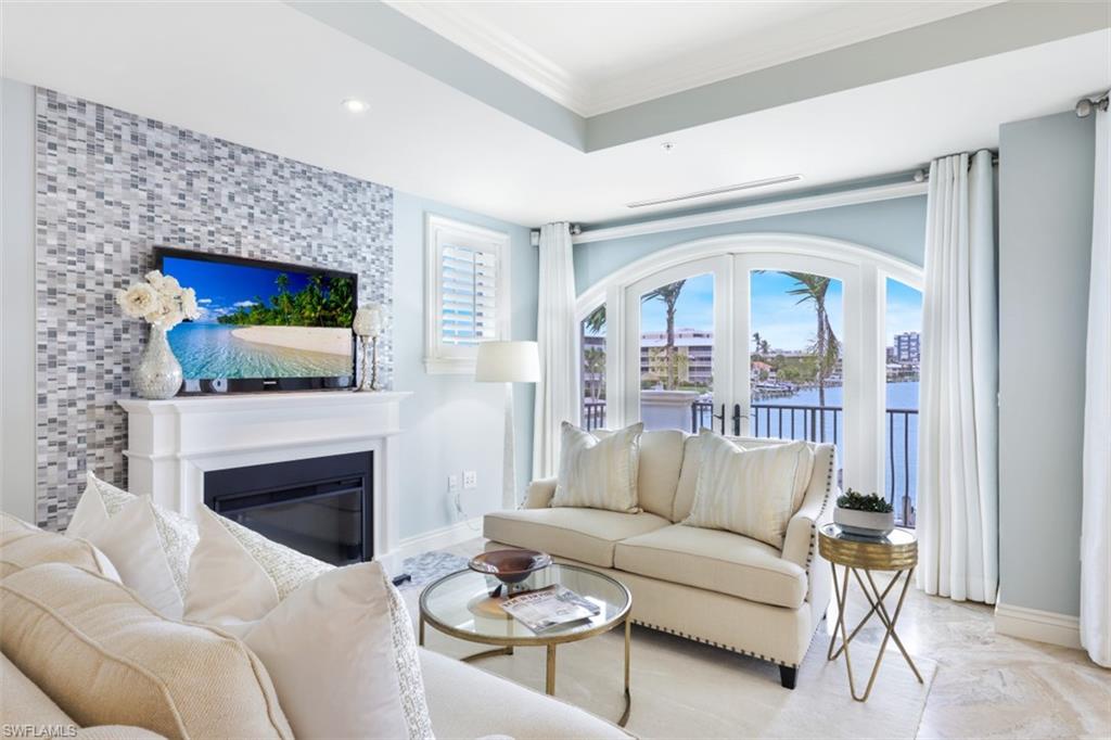 VISTA ROYALE - Residential