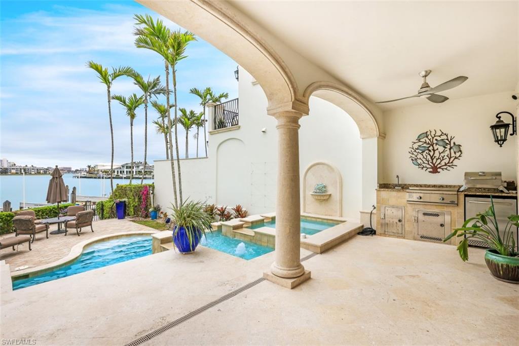 VISTA ROYALE - Residential