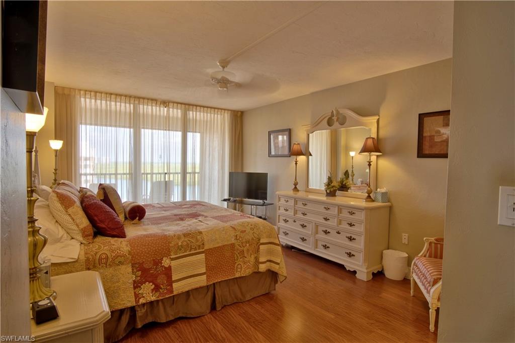 VANDERBILT SURF COLONY - Residential