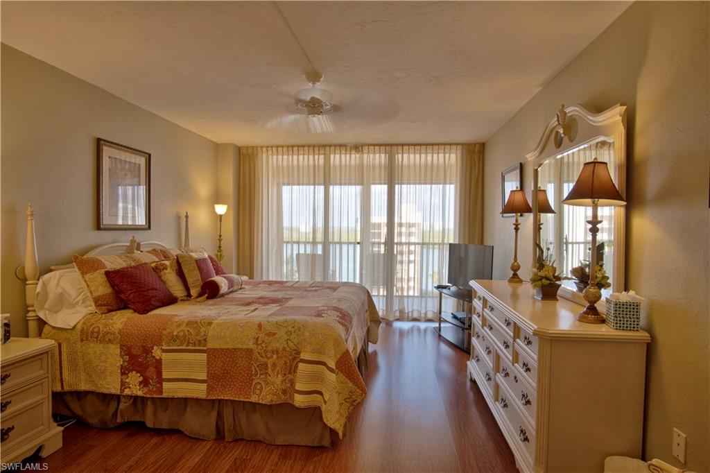 VANDERBILT SURF COLONY - Residential