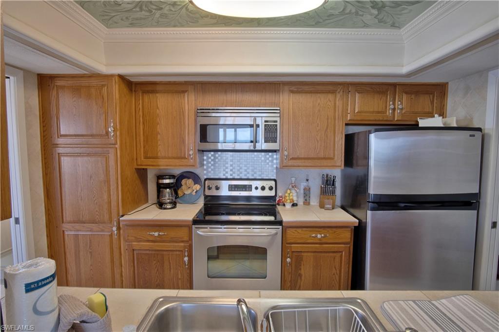 VANDERBILT SURF COLONY - Residential