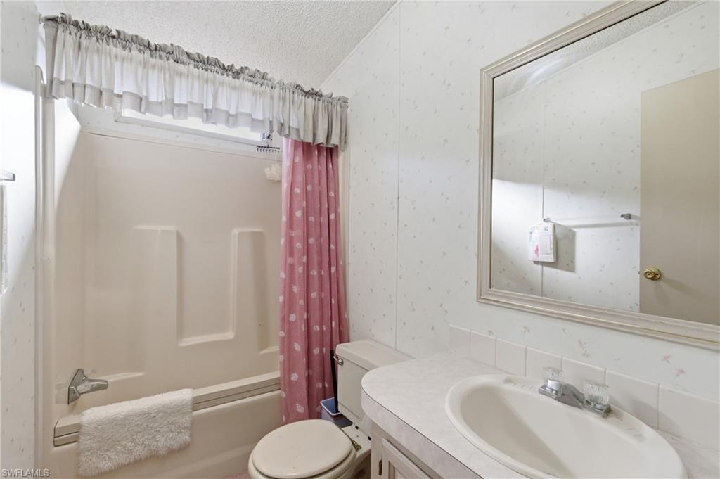 PINE ISLAND VILLAS - Residential