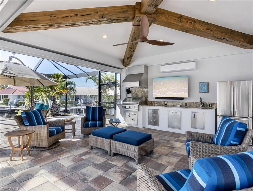 TOWN AND RIVER - Residential