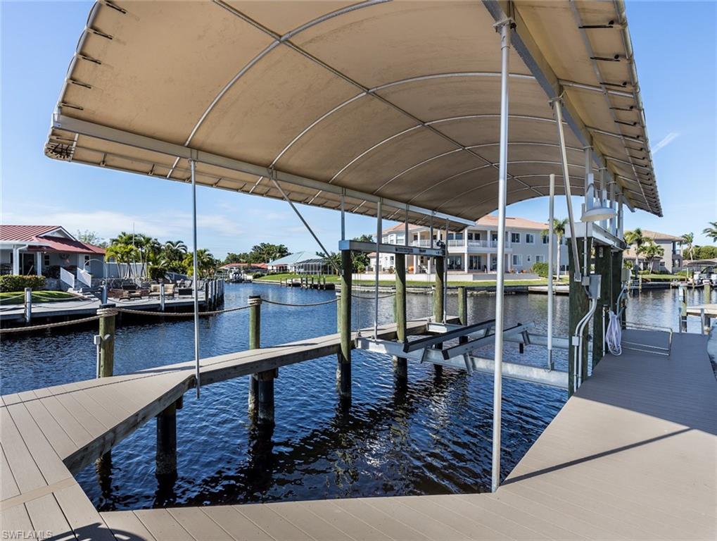 TOWN AND RIVER - Residential