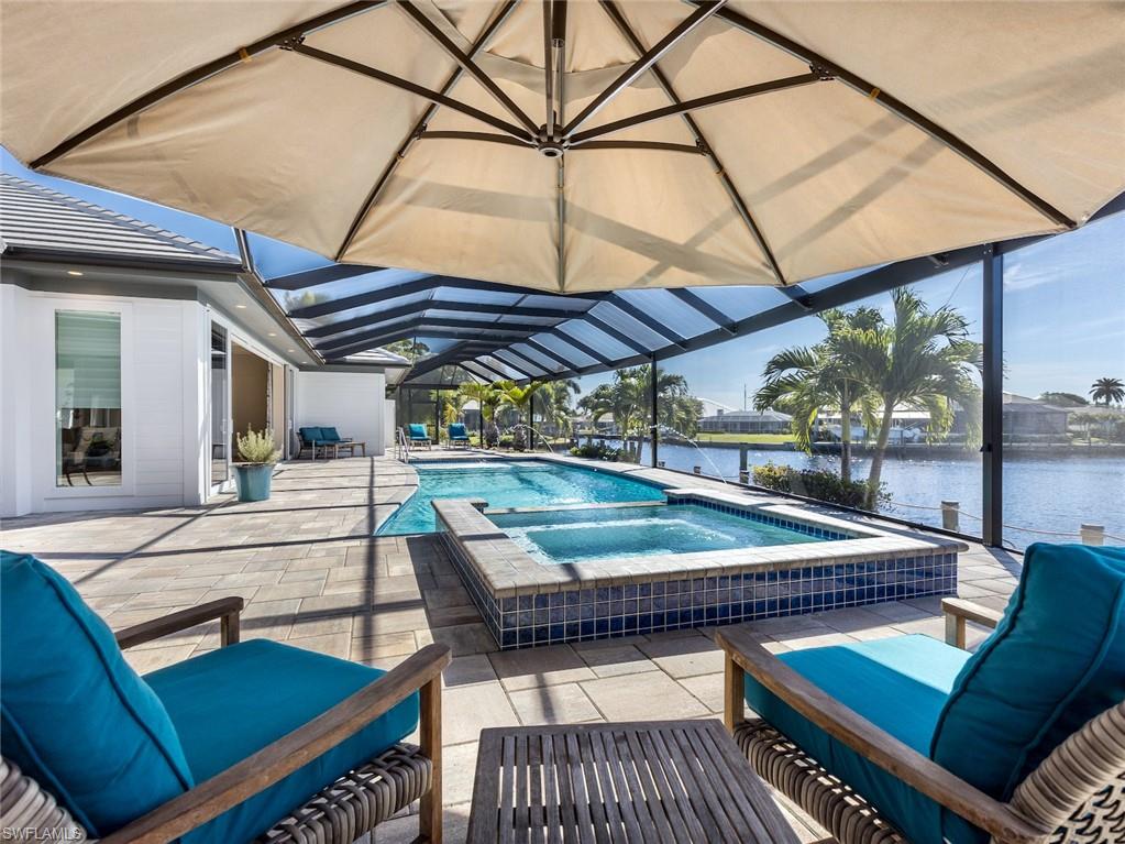 TOWN AND RIVER - Residential