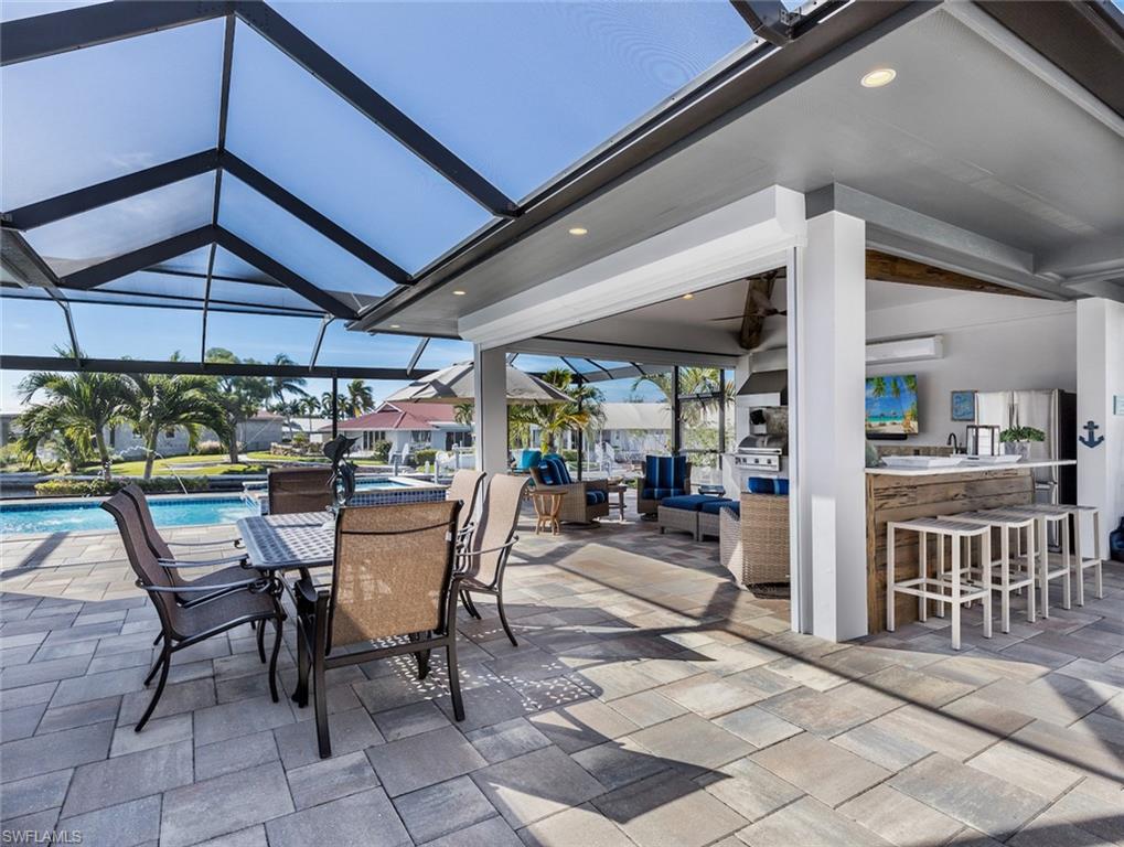 TOWN AND RIVER - Residential