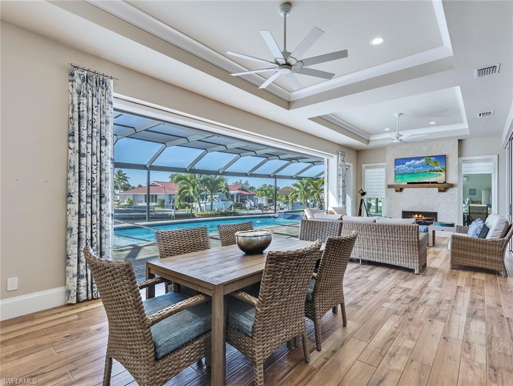 TOWN AND RIVER - Residential