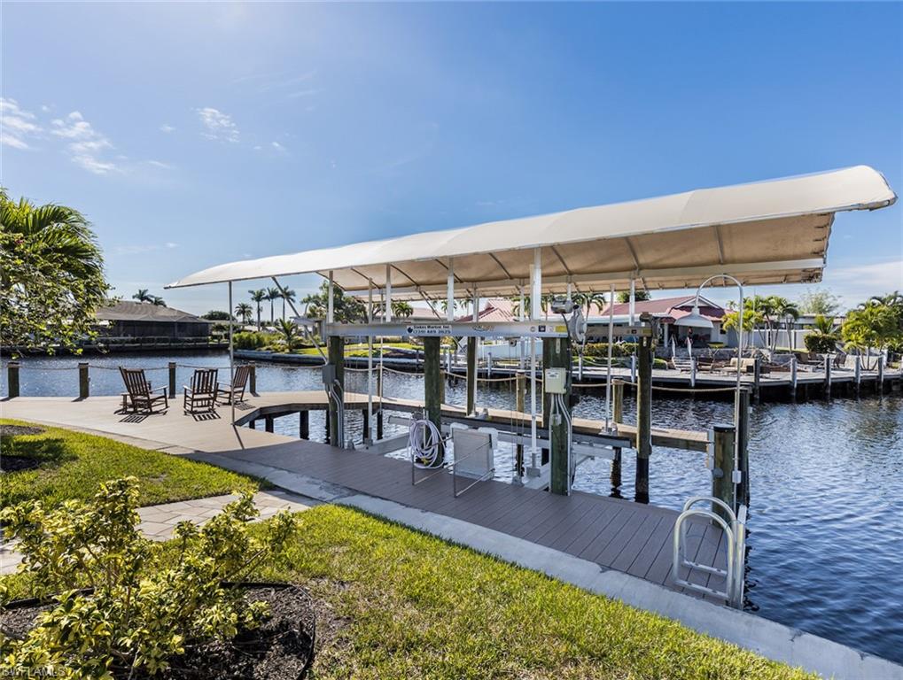 TOWN AND RIVER - Residential