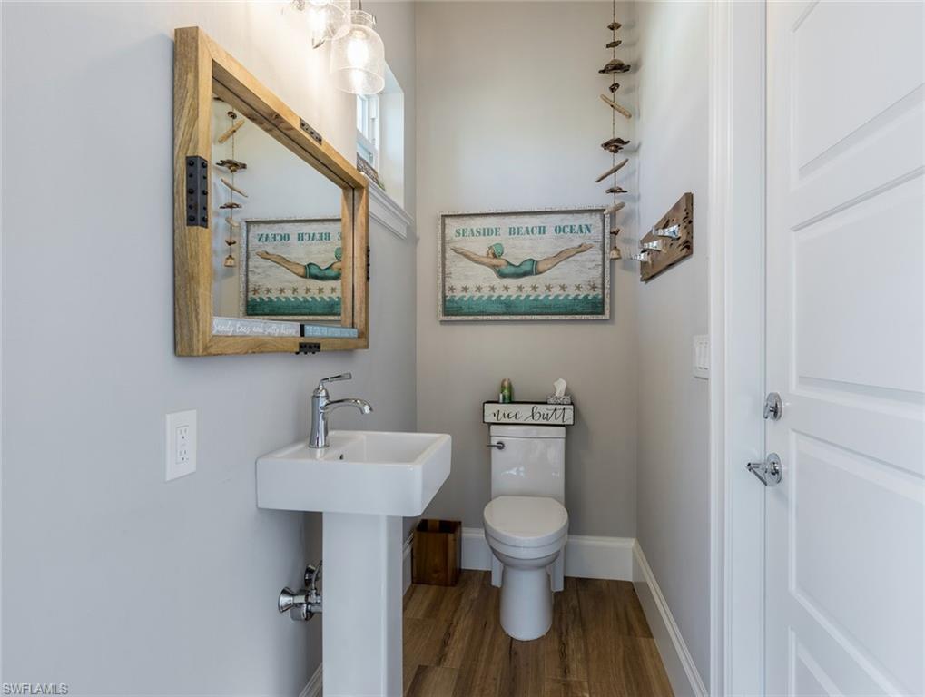 TOWN AND RIVER - Residential