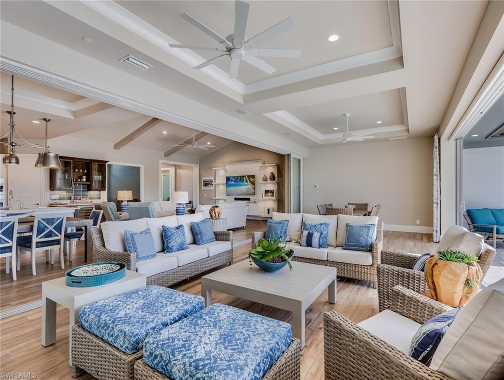 TOWN AND RIVER - Residential