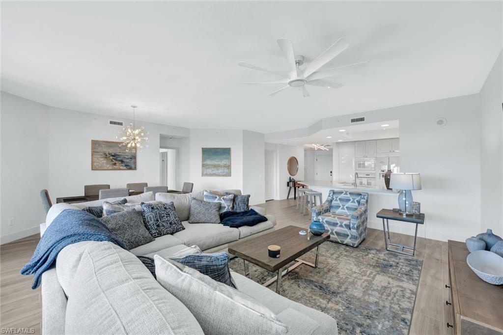 425 Cove Tower DR 403