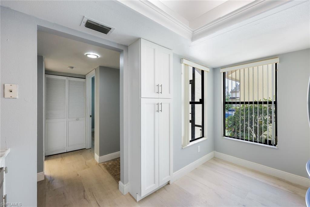 PARKSIDE CONDO - Residential