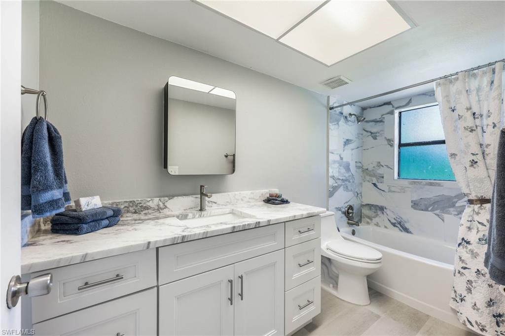 PARKSIDE CONDO - Residential