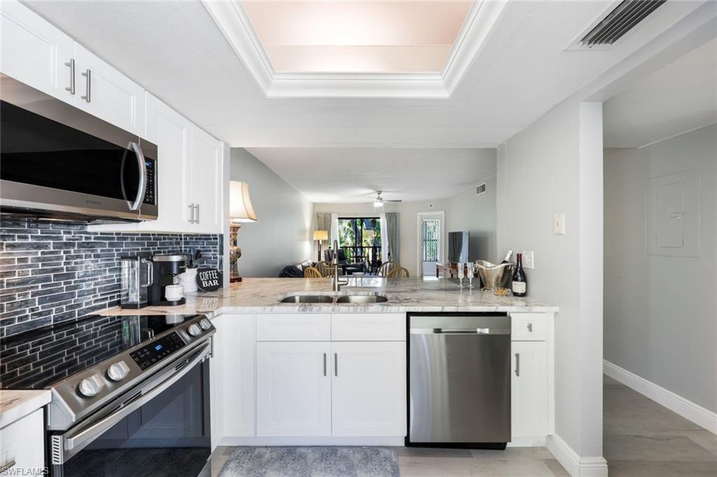 PARKSIDE CONDO - Residential