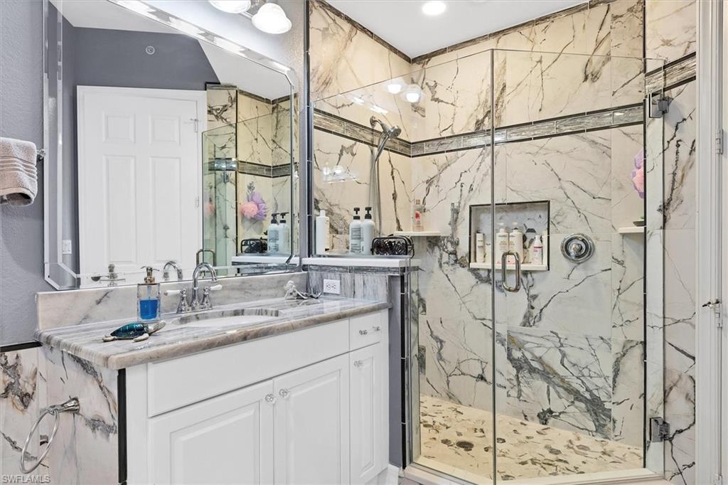 BOCA LAGO - Residential