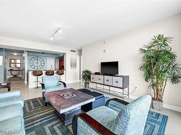 OASIS OF FORT MYERS - Residential Lease