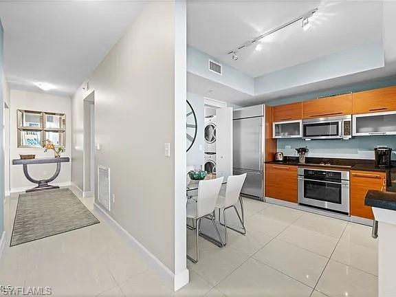 OASIS OF FORT MYERS - Residential Lease