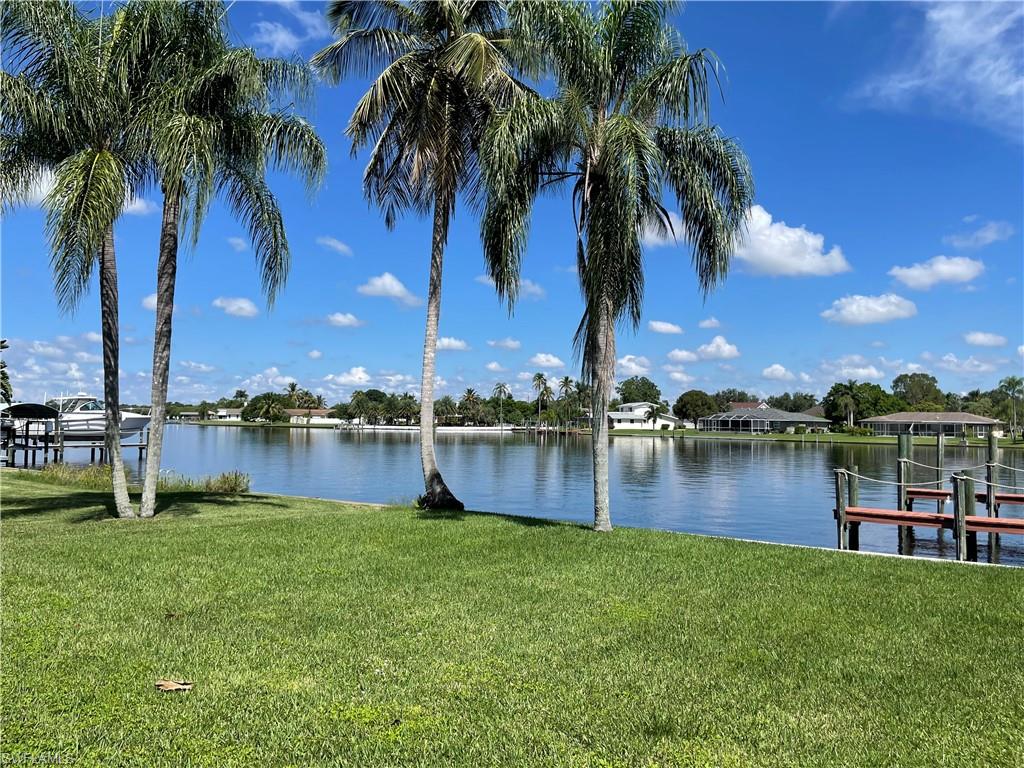 FORT MYERS SHORES - Residential