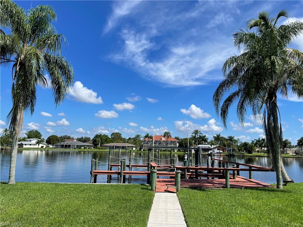 FORT MYERS SHORES - Residential
