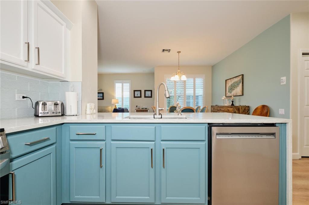 SOMMERSET VILLAS - Residential