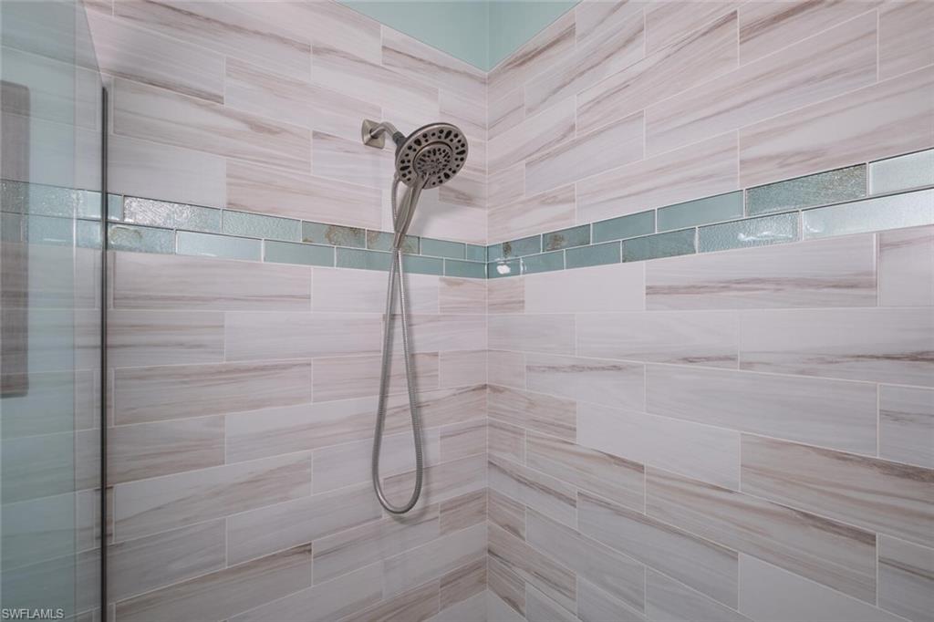 SOMMERSET VILLAS - Residential