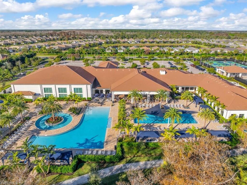 VALENCIA TRAILS - Residential