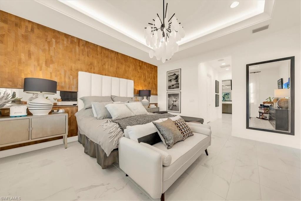 VALENCIA TRAILS - Residential