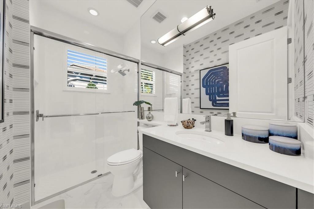 VALENCIA TRAILS - Residential