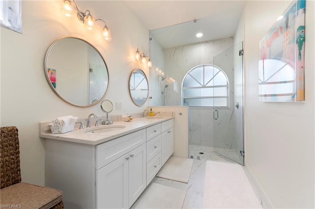 HIGHLAND WOODS VILLAS - Residential