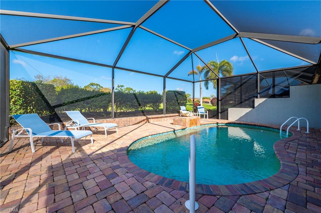 HIGHLAND WOODS VILLAS - Residential