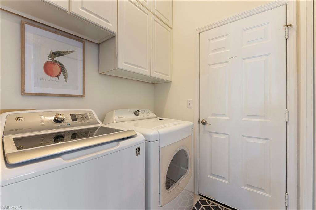 HIGHLAND WOODS VILLAS - Residential