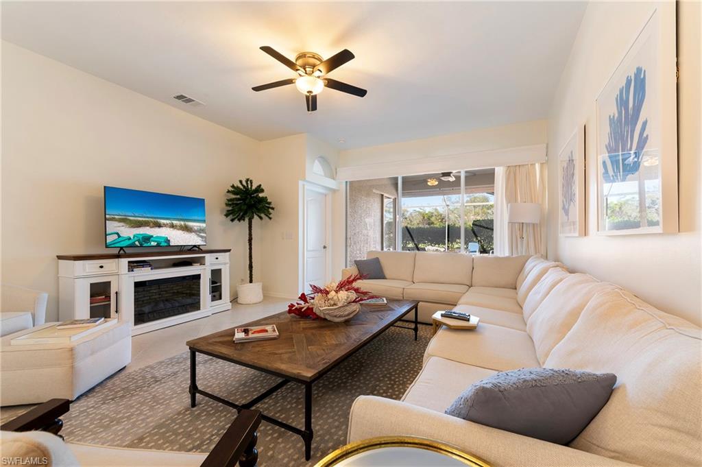 HIGHLAND WOODS VILLAS - Residential