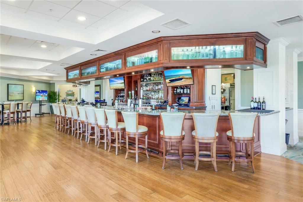 HIGHLAND WOODS VILLAS - Residential