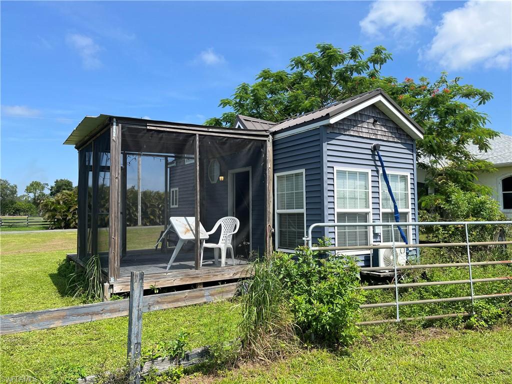 ACREAGE - Residential