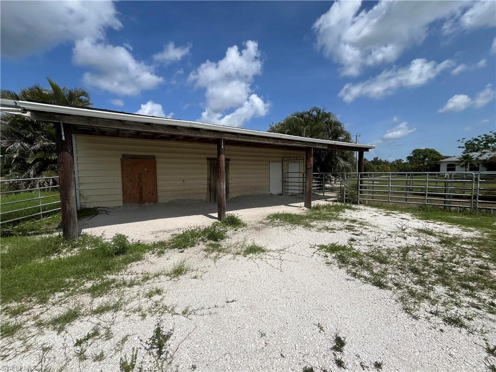 ACREAGE - Residential